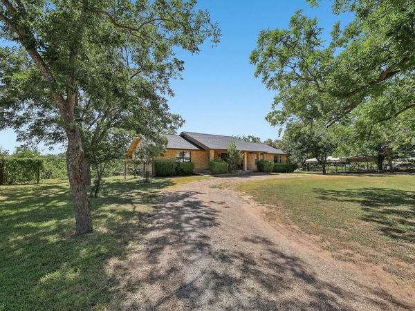 504 Perkins ST, Bastrop, TX 78602
