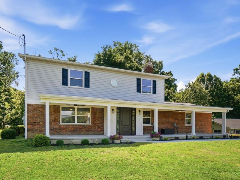 1594 Huntcrest Drive, Anderson Twp, OH 45255 Photo 3