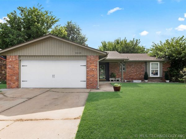 8008 N 118th East Avenue , Owasso, OK 74055