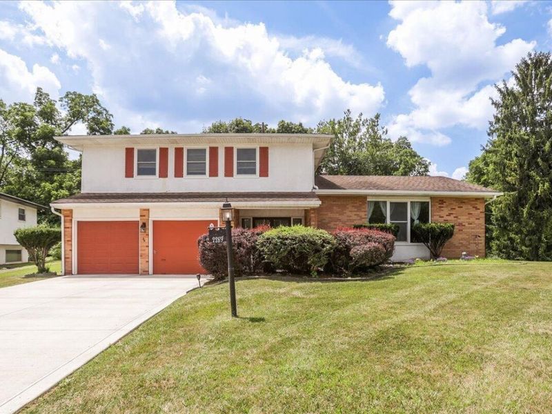 2289 Gardendale Drive , Columbus, OH 43219 Photo 1