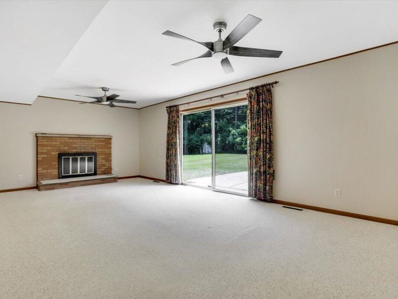 2289 Gardendale Drive , Columbus, OH 43219 Photo 11