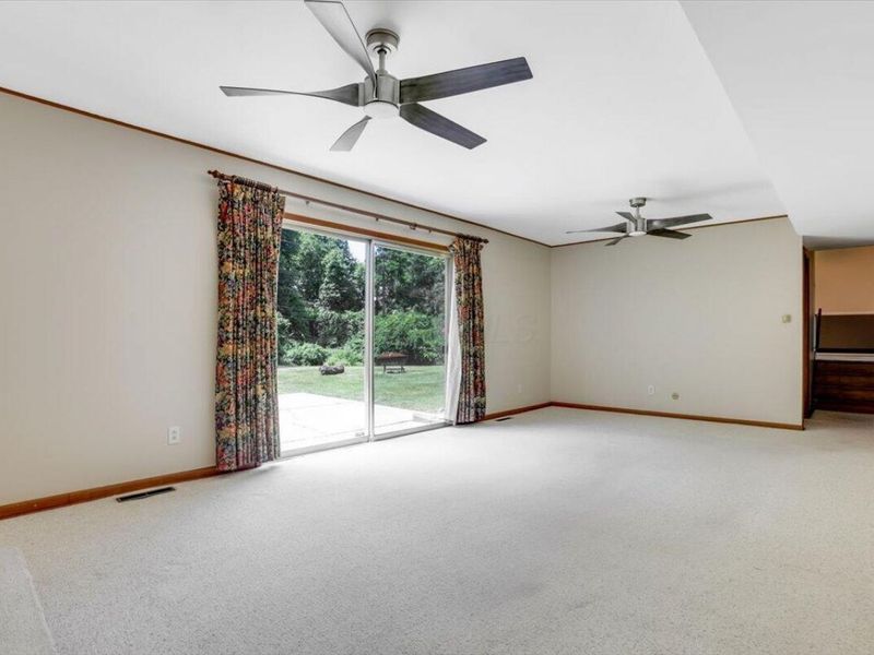 2289 Gardendale Drive , Columbus, OH 43219 Photo 9
