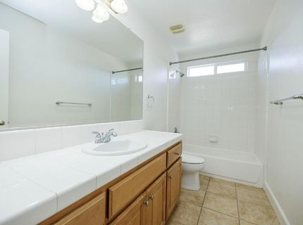 2049 Baluchi Way, Oakdale, CA 95361 Photo
