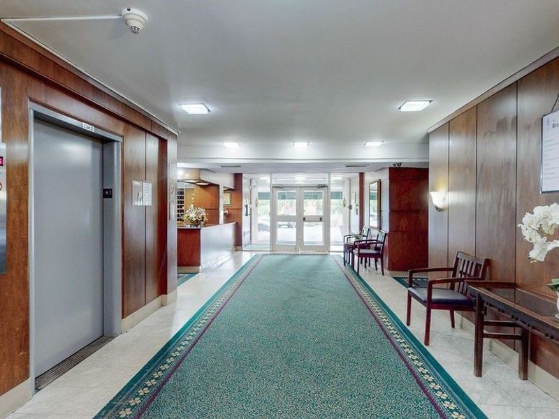 11820 Edgewater Drive, Unit 110, Lakewood, OH 44107 Photo 9