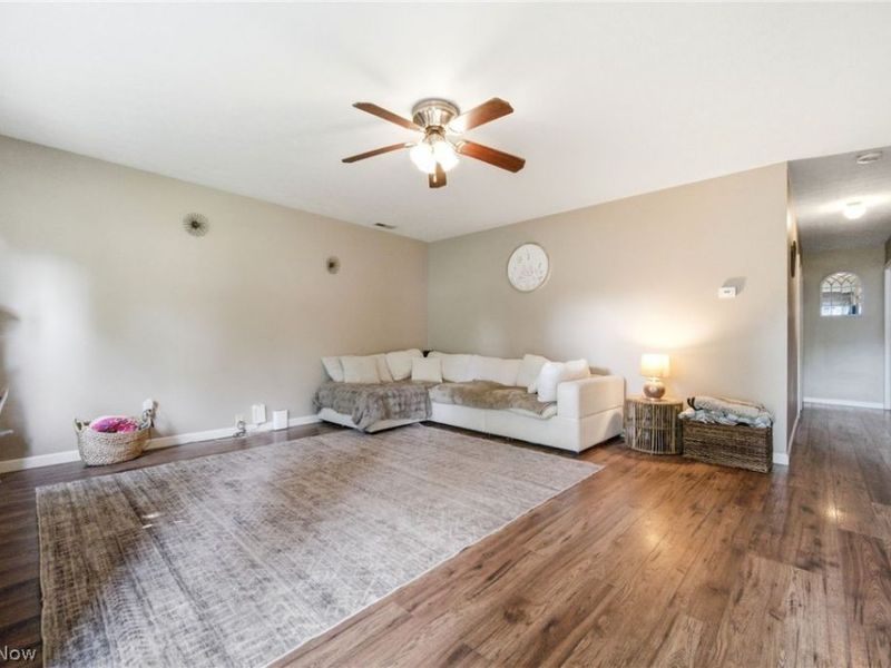 1982 Aberdeen Road, Madison, OH 44057 Photo 4