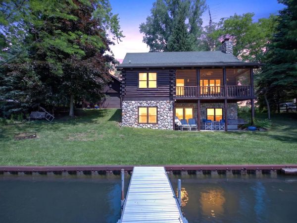 11241 Almon Point, Jerome, MI 49249