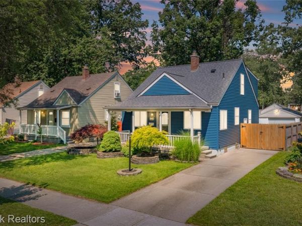 808 N Edgeworth Avenue, Royal Oak, MI 48067