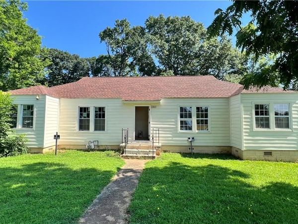 1241 Lyle Avenue , East Point, GA 30344