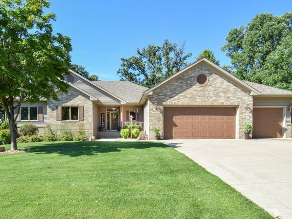 1150 Oakcrest Drive , Sauk Rapids, MN 56379