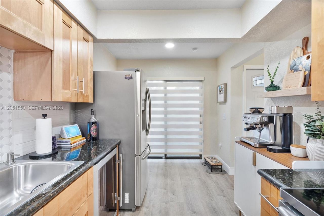 1581 NW 98th Way , Unit 1581, Pembroke Pines, FL 33024 Photo