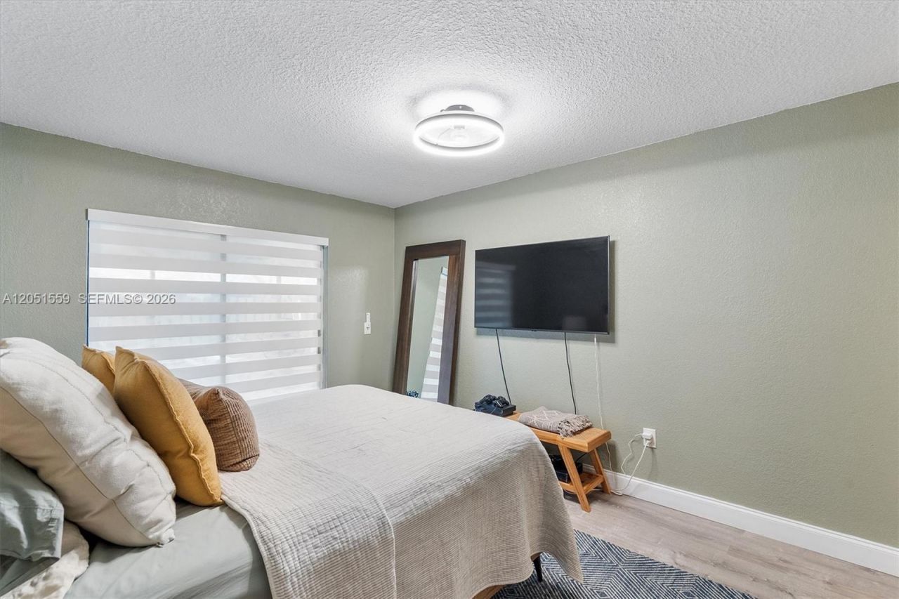 1581 NW 98th Way , Unit 1581, Pembroke Pines, FL 33024 Photo