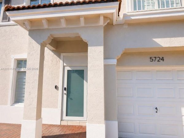 5724 NW 112th Pl , Unit 5724, Doral, FL 33178