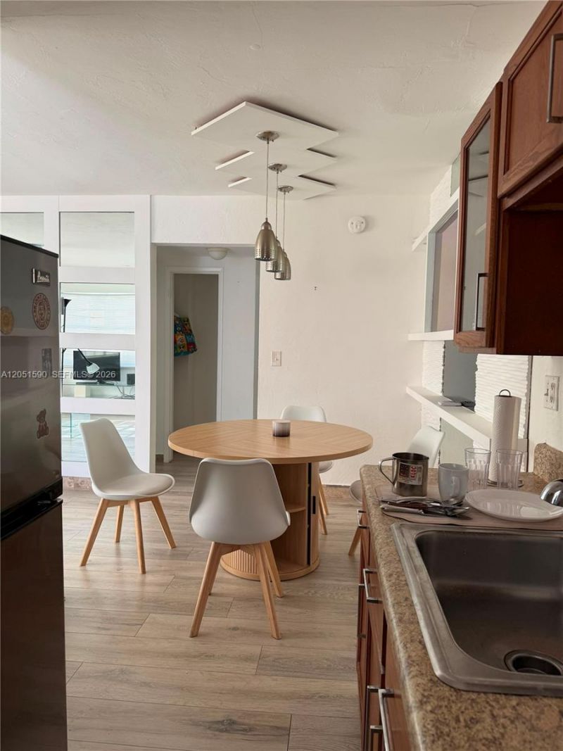 7800 Byron Ave, Miami Beach, FL 33141 Photo