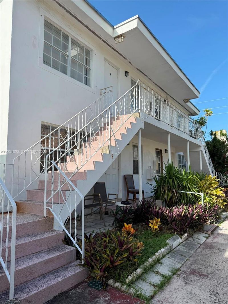 7800 Byron Ave, Miami Beach, FL 33141 Photo