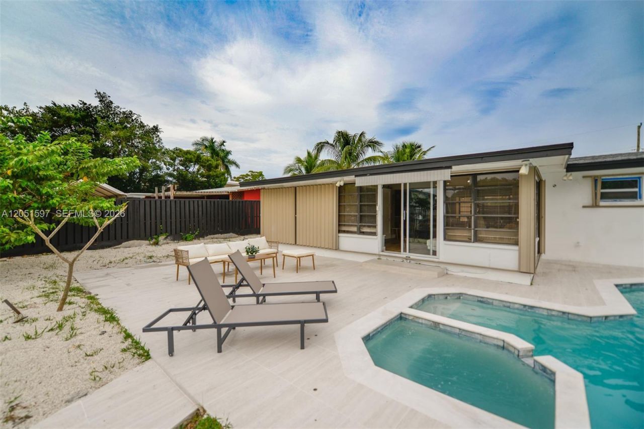 2443 Tortugas Ln , Fort Lauderdale, FL 33312 Photo