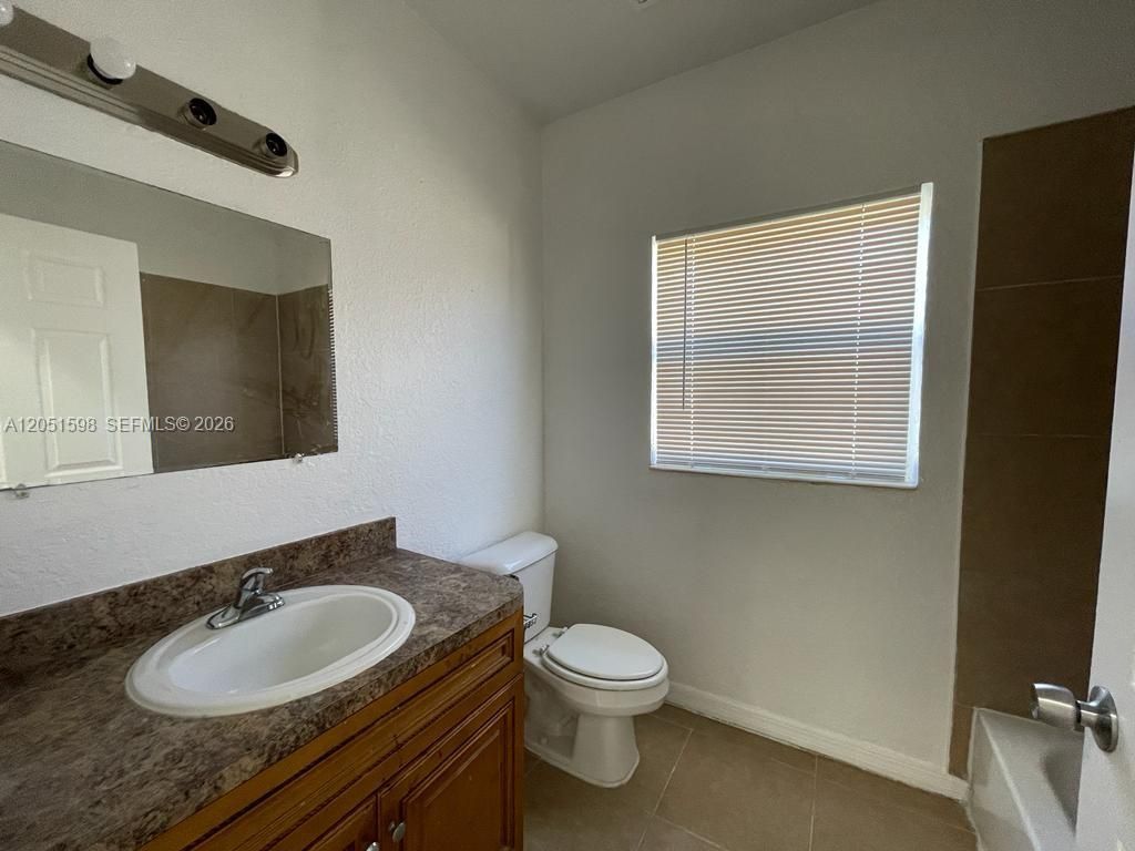 2730 NW 11th St , Fort Lauderdale, FL 33311 Photo