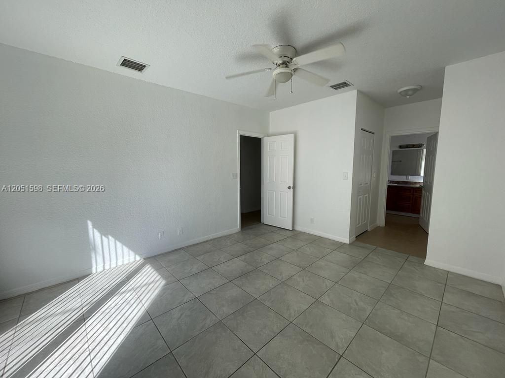 2730 NW 11th St , Fort Lauderdale, FL 33311 Photo