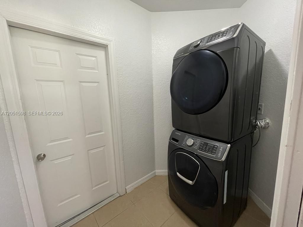 2730 NW 11th St , Fort Lauderdale, FL 33311 Photo