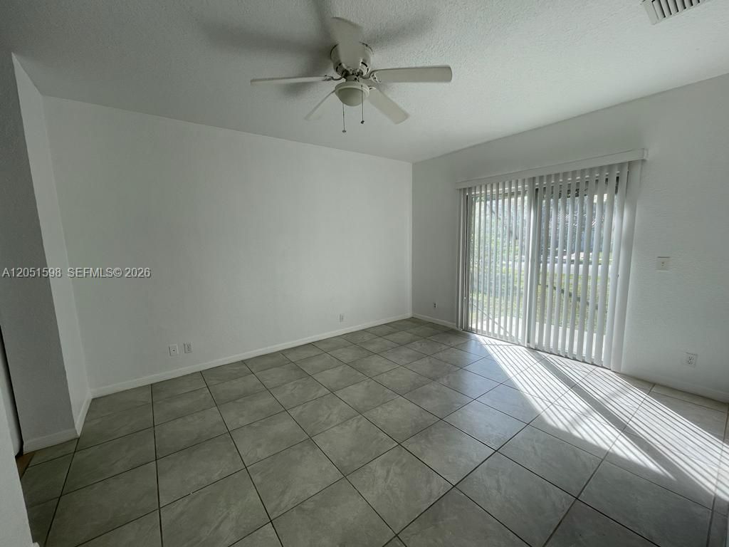2730 NW 11th St , Fort Lauderdale, FL 33311 Photo