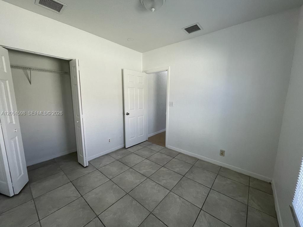 2730 NW 11th St , Fort Lauderdale, FL 33311 Photo