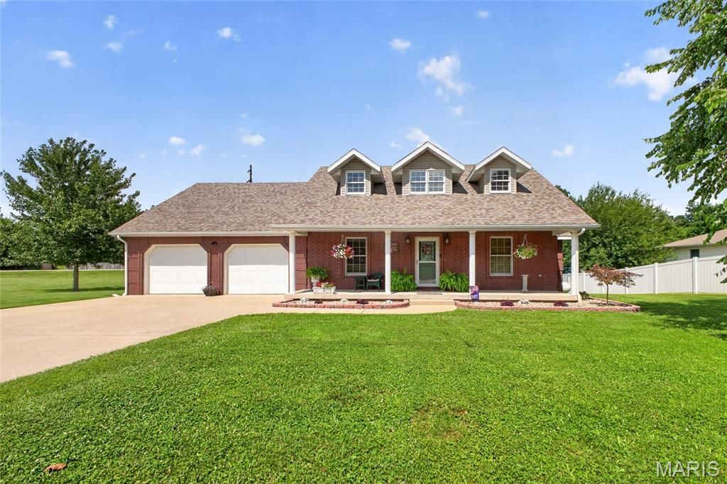 1269 Quail Valley Circle, Lebanon, MO 65536 Main Photo