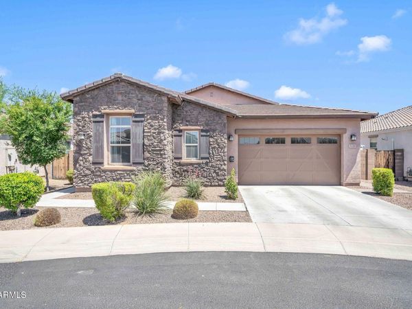 9320 W MEADOWBROOK Avenue, Phoenix, AZ 85037