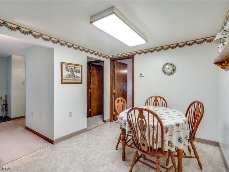 1183 Aberth Drive , Akron, OH 44320 Photo 17