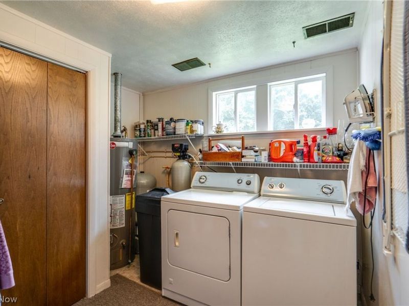 1183 Aberth Drive , Akron, OH 44320 Photo 23