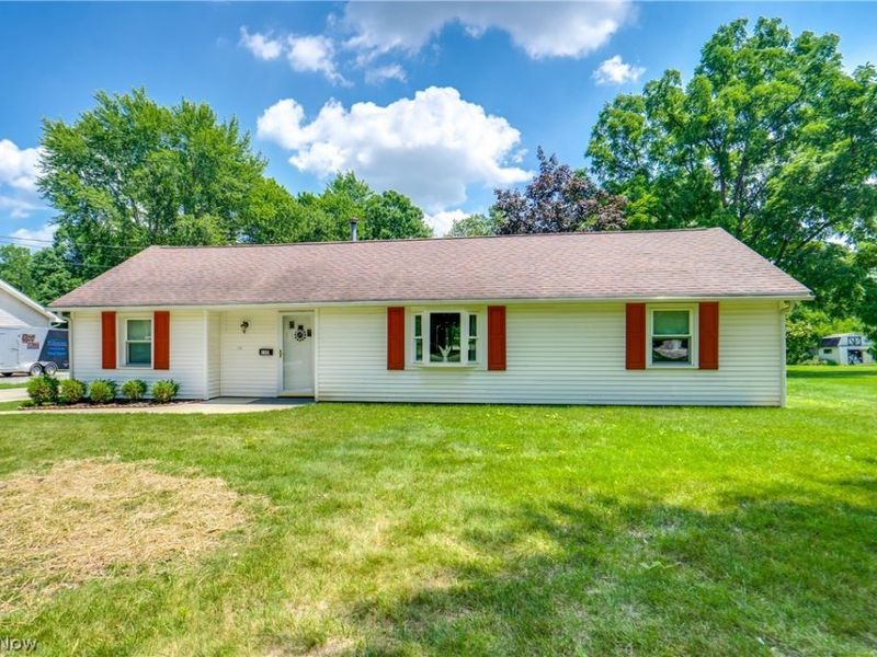 1183 Aberth Drive , Akron, OH 44320 Photo 3