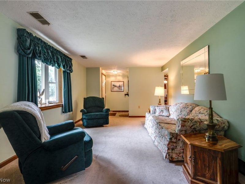 1183 Aberth Drive , Akron, OH 44320 Photo 6