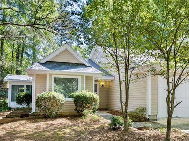 101 Standish Drive, Chapel Hill, NC 27517