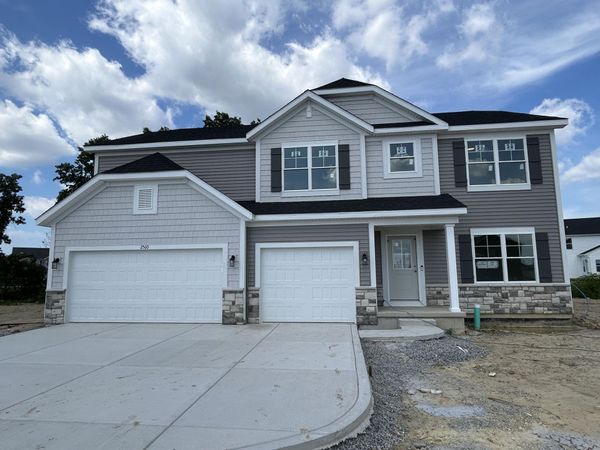 2560 Iowa Street , Crown Point, IN 46307