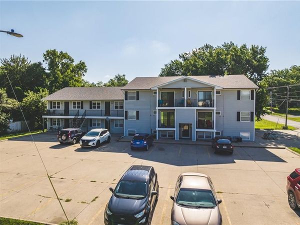 1010 N Walnut Street, Maryville, MO 64468