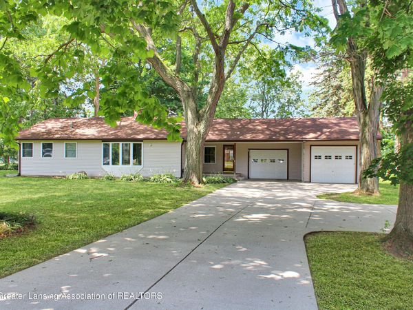 7702 Woodbury , Laingsburg, MI 48848