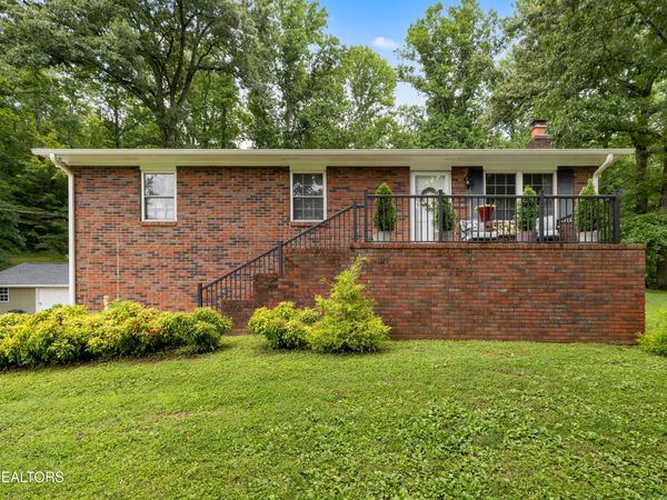 288 Mountain View Rd, Heiskell, TN 37754