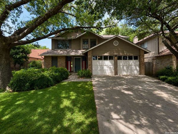 13915 Laurel Hollow Dr, San Antonio, TX 78232