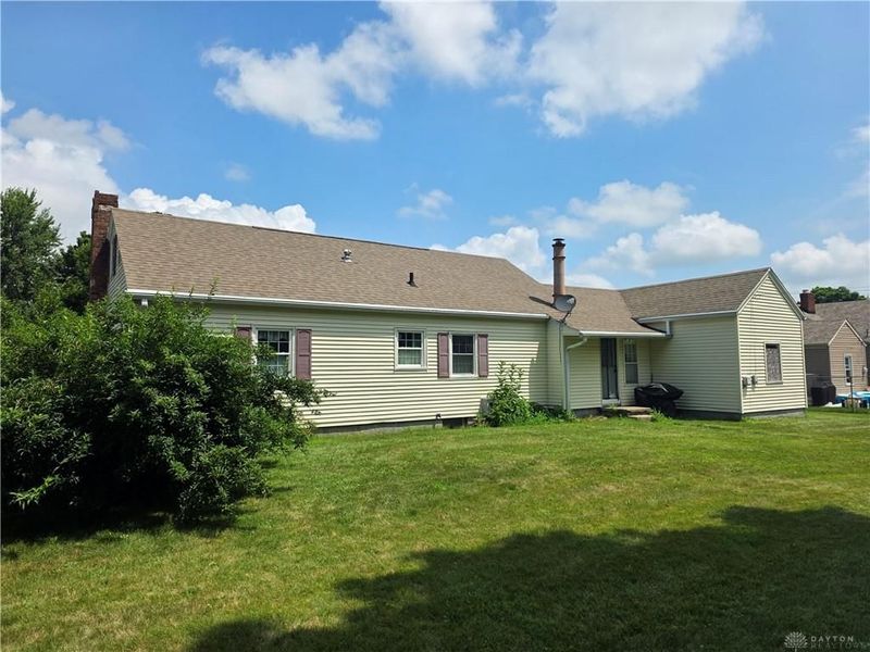 207 E Harmon Drive, Greenville, OH 45331 Photo 3