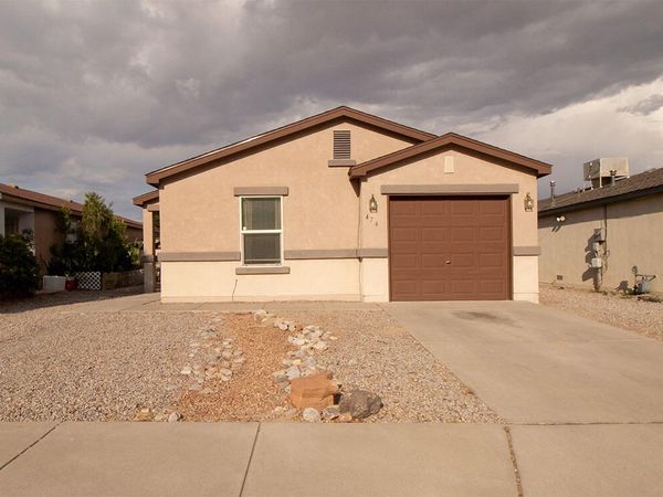 476 Desert Bluff Drive SW, Albuquerque, NM 87121