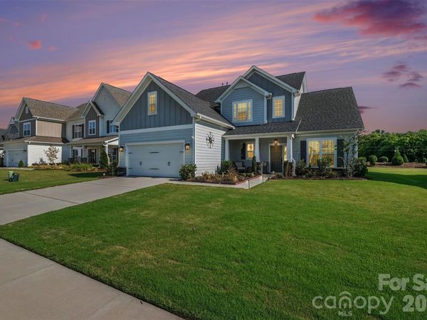 3826 Dahlia Drive , Harrisburg, NC 28075