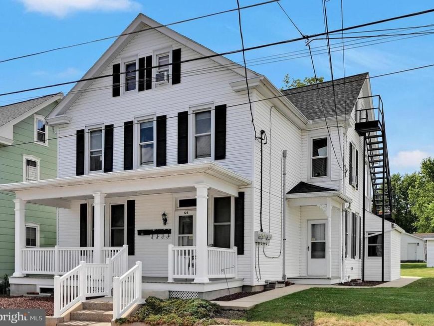 125 E Washington Street, Elizabethtown, PA 17022 Main Photo