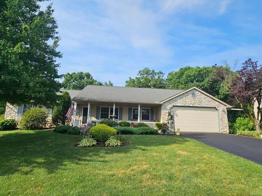225 Country Drive, Denver, PA 17517 Main Photo