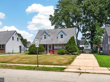 824 QUINCE LANE, SECANE, PA 19018