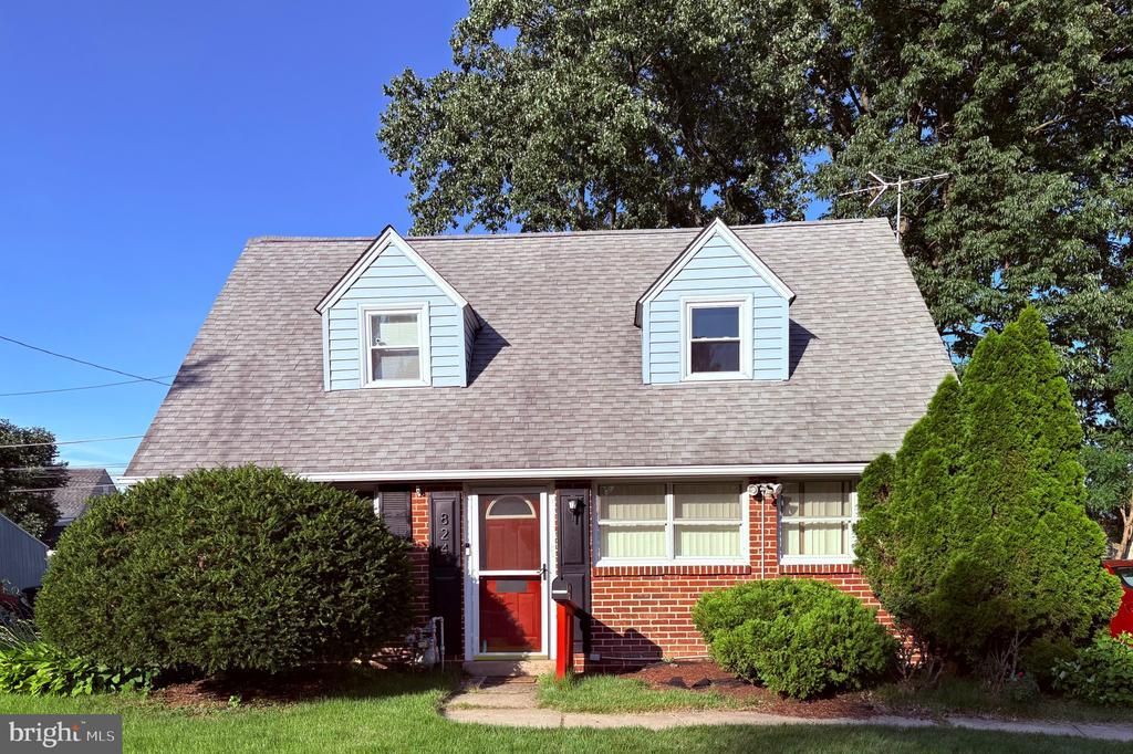824 QUINCE LANE , SECANE, PA 19018