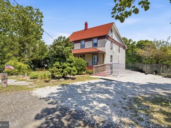 674 E BAY AVENUE, BARNEGAT, NJ 08005