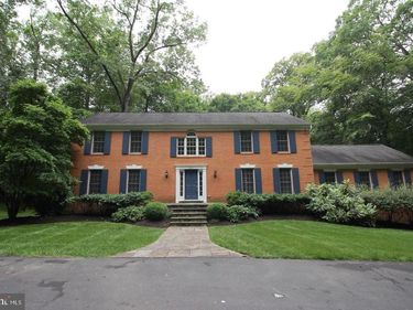 6065 INNISVALE DRIVE, FAIRFAX STATION, VA 22039