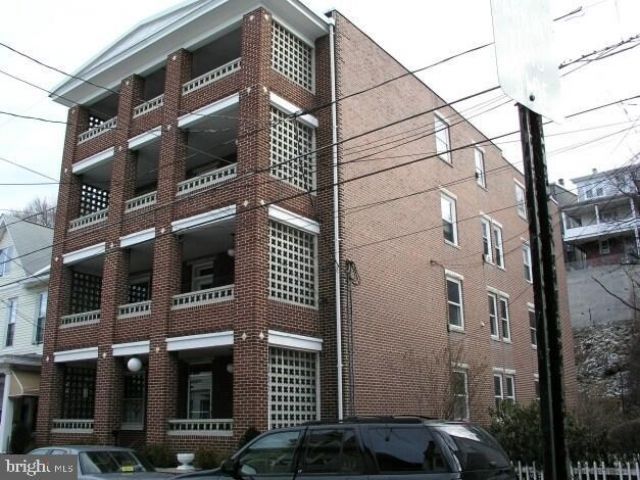 131 SCHUYLKILL AVENUE, TAMAQUA, PA 18252