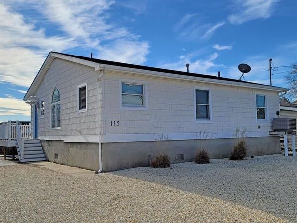115 CHARLES BOULEVARD , MANAHAWKIN, NJ 08050