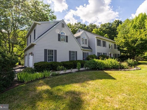 2850 W FOX CHASE CIRCLE , DOYLESTOWN, PA 18902