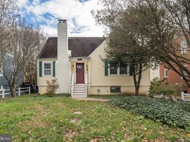 4818 22ND ROAD N , ARLINGTON, VA 22207
