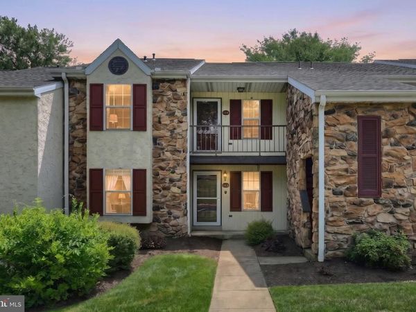 143 OAK KNOLL CIRCLE , MILLERSVILLE, PA 17551